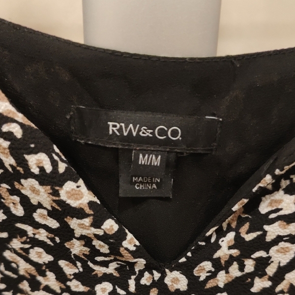 RW&CO Black and White Jumpsuit Sleeveless V-Neck - Picture 3 of 5